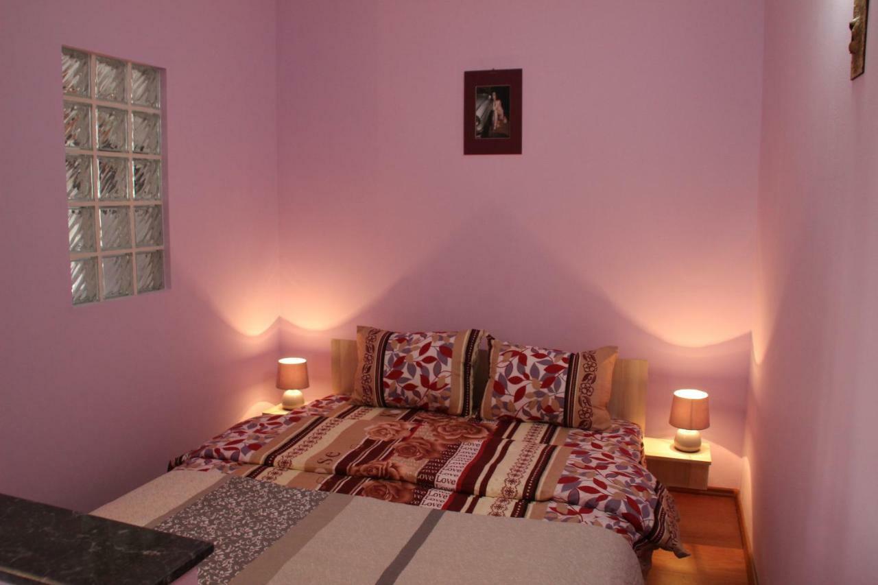 Lavender Style Apartment Cluj-Napoca Exterior foto